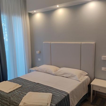 Hotel Caravel Park ريميني المظهر الخارجي الصورة