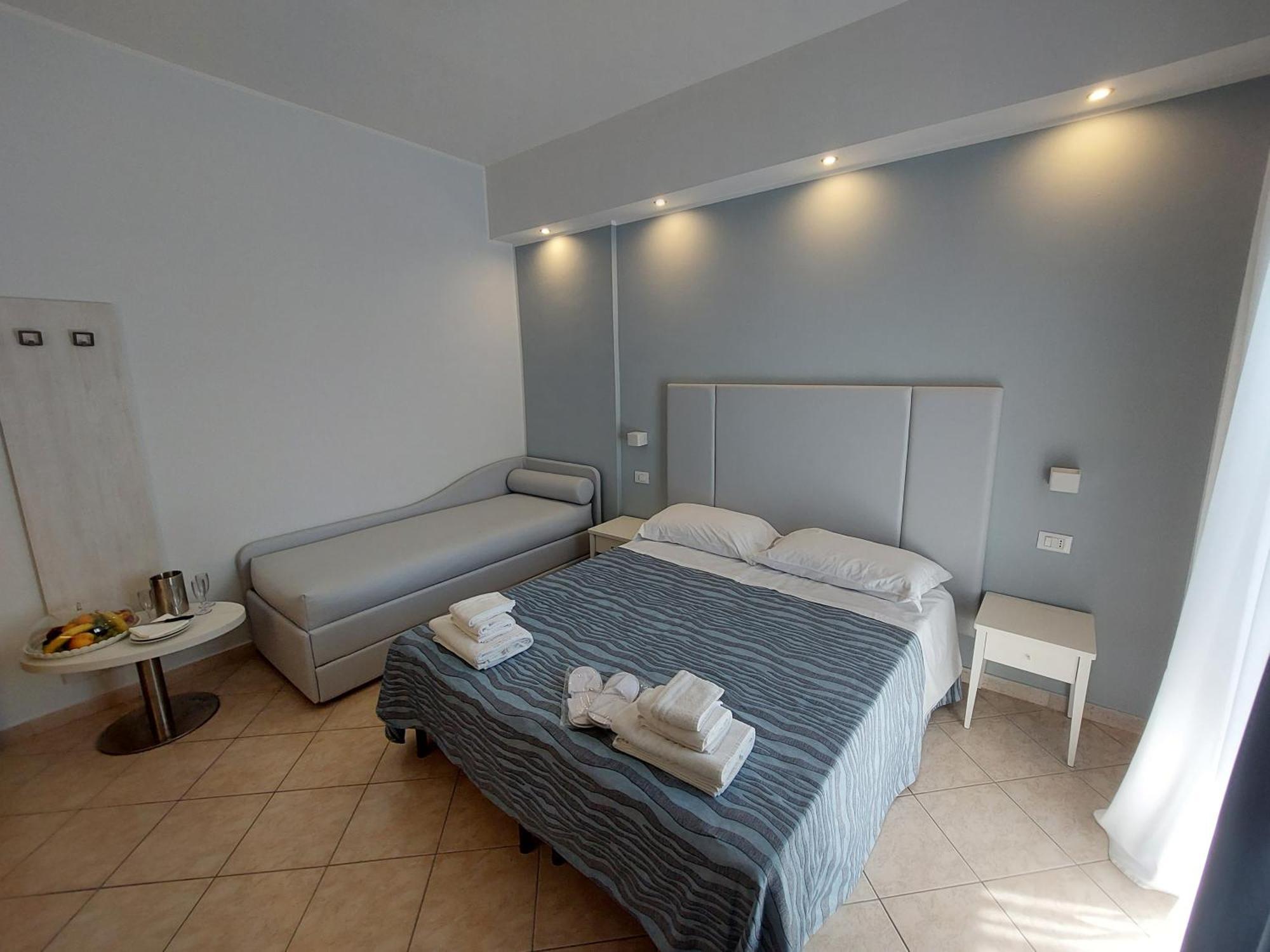 Hotel Caravel Park ريميني المظهر الخارجي الصورة