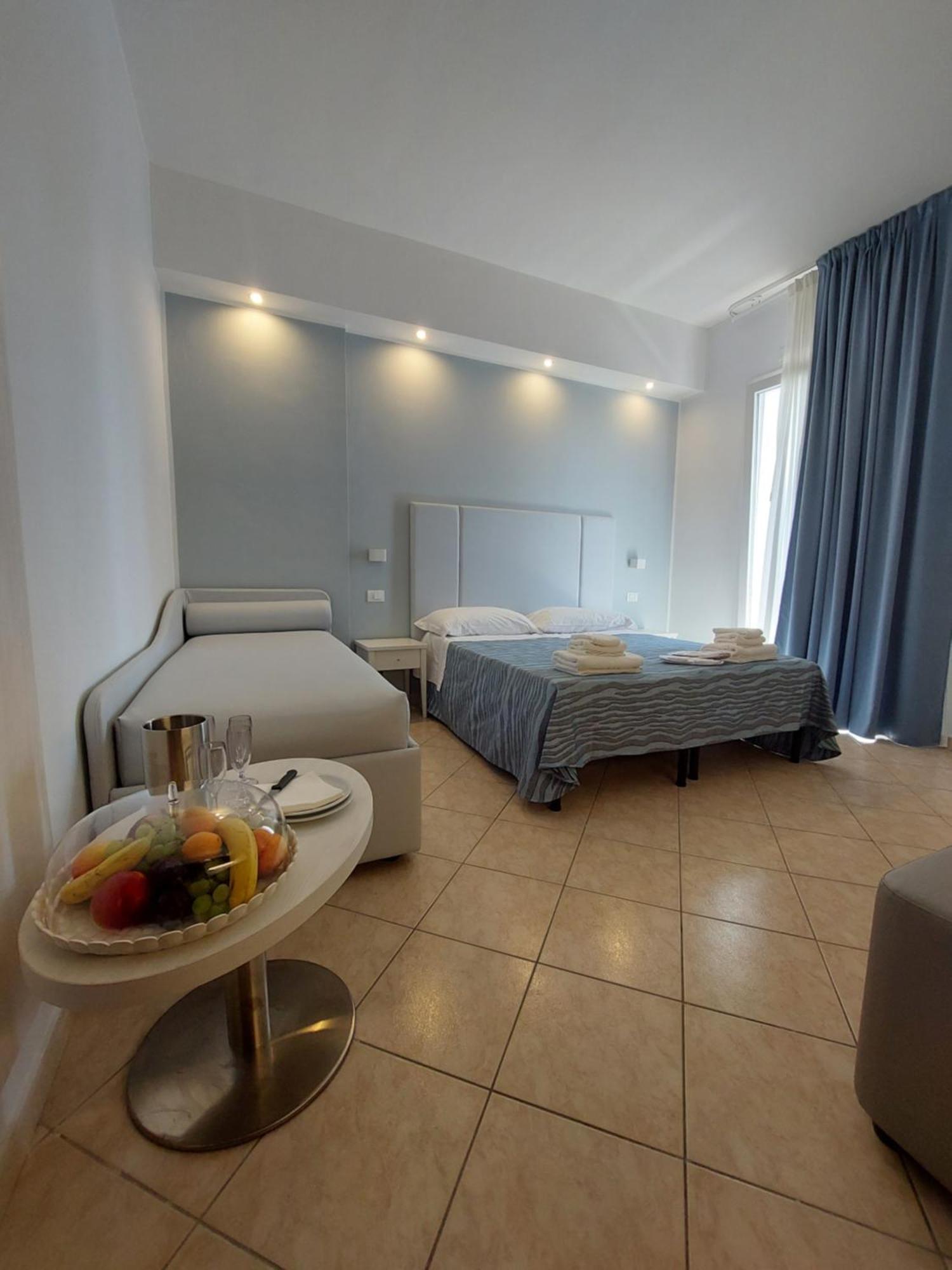 Hotel Caravel Park ريميني المظهر الخارجي الصورة