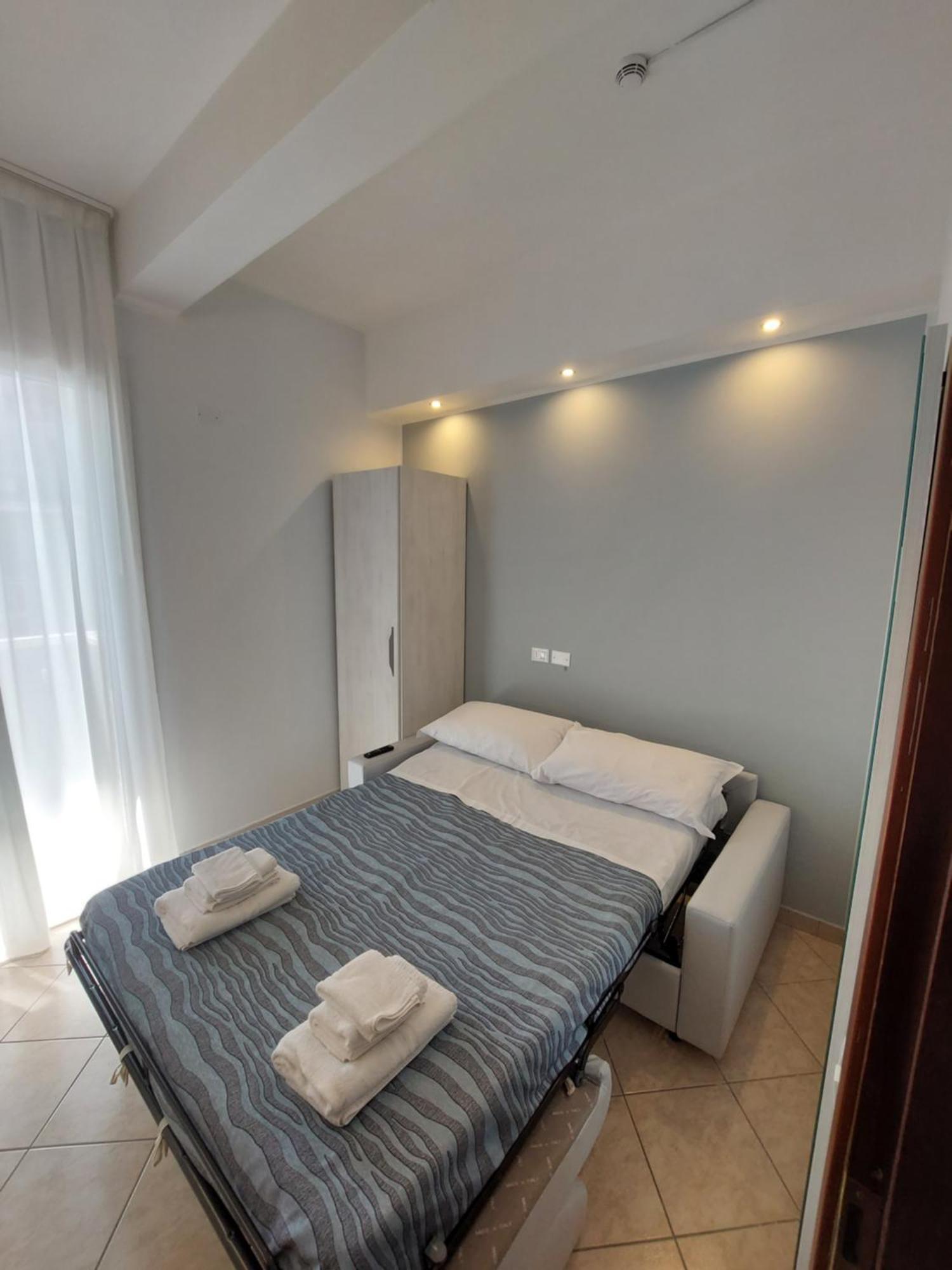 Hotel Caravel Park ريميني المظهر الخارجي الصورة