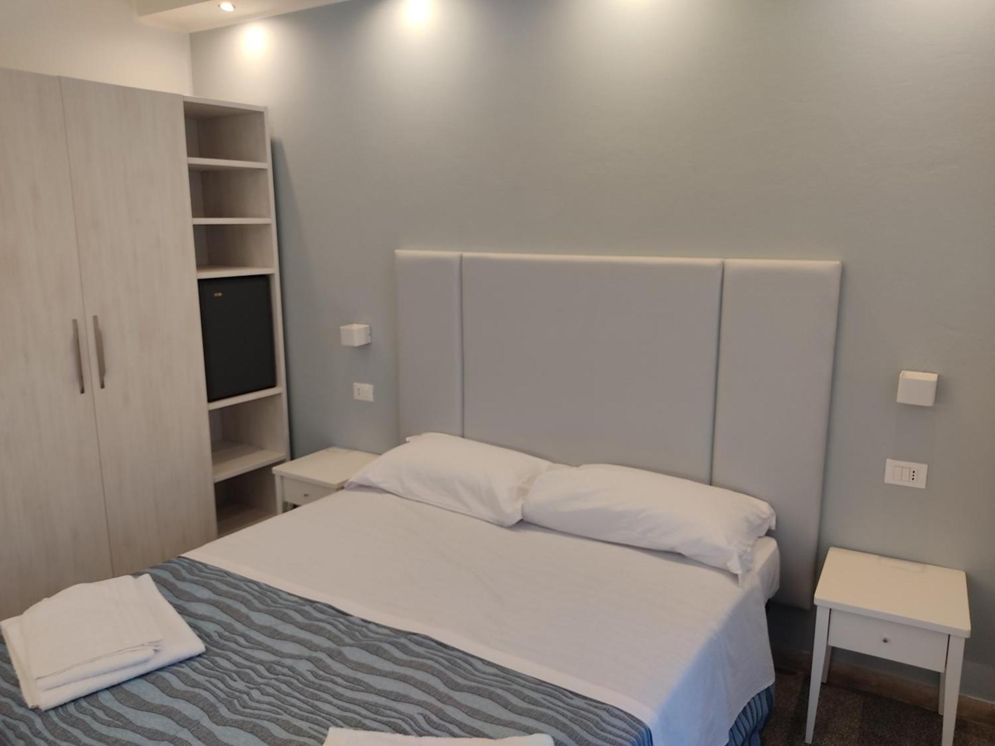 Hotel Caravel Park ريميني المظهر الخارجي الصورة